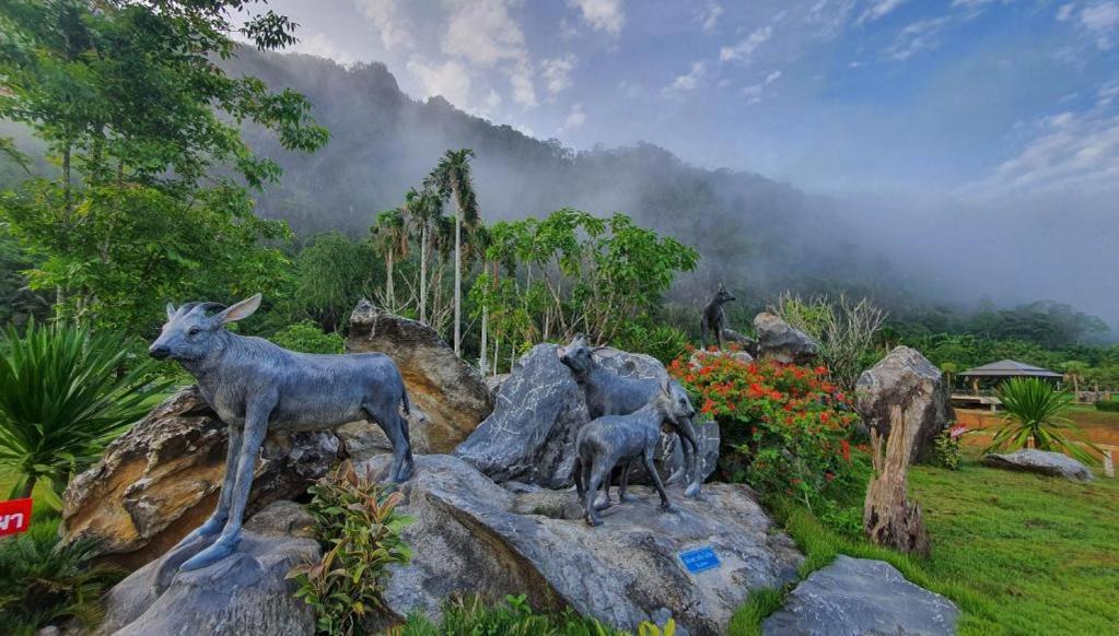 Phuphayot Resort Trang Esterno foto