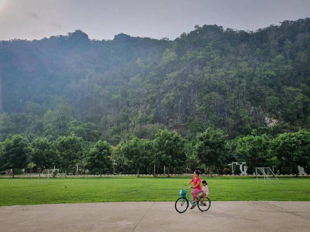 Phuphayot Resort Trang Esterno foto