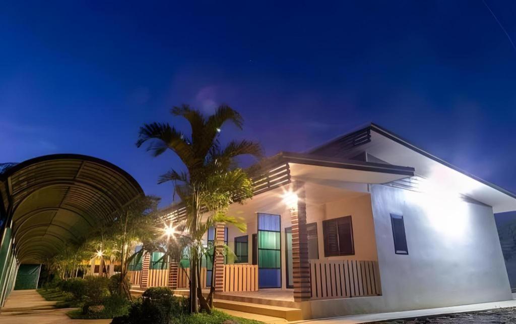 Phuphayot Resort Trang Esterno foto