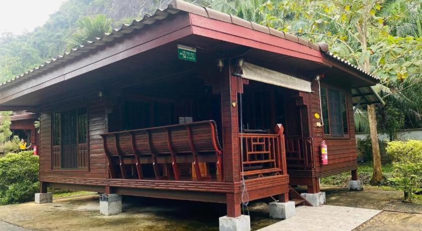 Phuphayot Resort Trang Esterno foto